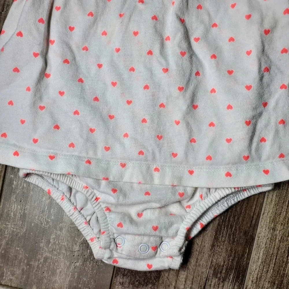 Carter's Baby Toddler Girl Coral Hearts Outfit Size 24m